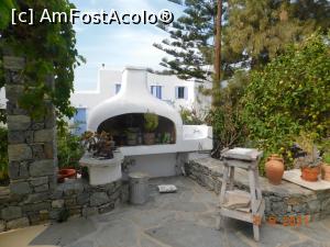 [P18] Andriani's Guest House: locul de barbeque, mai mult de decor » foto by irinad
 - 
<span class="allrVoted glyphicon glyphicon-heart hidden" id="av1263423"></span>
<a class="m-l-10 hidden" id="sv1263423" onclick="voting_Foto_DelVot(,1263423,27166)" role="button">șterge vot <span class="glyphicon glyphicon-remove"></span></a>
<a id="v91263423" class=" c-red"  onclick="voting_Foto_SetVot(1263423)" role="button"><span class="glyphicon glyphicon-heart-empty"></span> <b>LIKE</b> = Votează poza</a> <img class="hidden"  id="f1263423W9" src="/imagini/loader.gif" border="0" /><span class="AjErrMes hidden" id="e1263423ErM"></span>