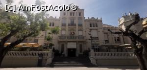 [P48] Casino-ul din Huesca, în Piața Primăriei. În spatele lui se întinde frumosul parc al orașului. » foto by Aurici
 - 
<span class="allrVoted glyphicon glyphicon-heart hidden" id="av1263799"></span>
<a class="m-l-10 hidden" id="sv1263799" onclick="voting_Foto_DelVot(,1263799,27167)" role="button">șterge vot <span class="glyphicon glyphicon-remove"></span></a>
<a id="v91263799" class=" c-red"  onclick="voting_Foto_SetVot(1263799)" role="button"><span class="glyphicon glyphicon-heart-empty"></span> <b>LIKE</b> = Votează poza</a> <img class="hidden"  id="f1263799W9" src="/imagini/loader.gif" border="0" /><span class="AjErrMes hidden" id="e1263799ErM"></span>