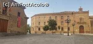[P56] Piața Universității din Huesca. » foto by Aurici
 - 
<span class="allrVoted glyphicon glyphicon-heart hidden" id="av1263807"></span>
<a class="m-l-10 hidden" id="sv1263807" onclick="voting_Foto_DelVot(,1263807,27167)" role="button">șterge vot <span class="glyphicon glyphicon-remove"></span></a>
<a id="v91263807" class=" c-red"  onclick="voting_Foto_SetVot(1263807)" role="button"><span class="glyphicon glyphicon-heart-empty"></span> <b>LIKE</b> = Votează poza</a> <img class="hidden"  id="f1263807W9" src="/imagini/loader.gif" border="0" /><span class="AjErrMes hidden" id="e1263807ErM"></span>