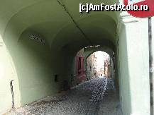 [P31] Pasajul Scolii, asta imi aduce aminte de str, Sforii din Brasov.  » foto by maryka
 - 
<span class="allrVoted glyphicon glyphicon-heart hidden" id="av458657"></span>
<a class="m-l-10 hidden" id="sv458657" onclick="voting_Foto_DelVot(,458657,27170)" role="button">șterge vot <span class="glyphicon glyphicon-remove"></span></a>
<a id="v9458657" class=" c-red"  onclick="voting_Foto_SetVot(458657)" role="button"><span class="glyphicon glyphicon-heart-empty"></span> <b>LIKE</b> = Votează poza</a> <img class="hidden"  id="f458657W9" src="/imagini/loader.gif" border="0" /><span class="AjErrMes hidden" id="e458657ErM"></span>
