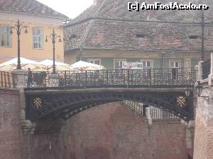 [P12] Podul mincinosilor din Sibiu » foto by dorgo
 - 
<span class="allrVoted glyphicon glyphicon-heart hidden" id="av521188"></span>
<a class="m-l-10 hidden" id="sv521188" onclick="voting_Foto_DelVot(,521188,27170)" role="button">șterge vot <span class="glyphicon glyphicon-remove"></span></a>
<a id="v9521188" class=" c-red"  onclick="voting_Foto_SetVot(521188)" role="button"><span class="glyphicon glyphicon-heart-empty"></span> <b>LIKE</b> = Votează poza</a> <img class="hidden"  id="f521188W9" src="/imagini/loader.gif" border="0" /><span class="AjErrMes hidden" id="e521188ErM"></span>