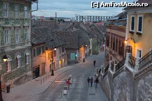 [P14] Podul mincinosilor din Sibiu, seara » foto by dorgo
 - 
<span class="allrVoted glyphicon glyphicon-heart hidden" id="av521190"></span>
<a class="m-l-10 hidden" id="sv521190" onclick="voting_Foto_DelVot(,521190,27170)" role="button">șterge vot <span class="glyphicon glyphicon-remove"></span></a>
<a id="v9521190" class=" c-red"  onclick="voting_Foto_SetVot(521190)" role="button"><span class="glyphicon glyphicon-heart-empty"></span> <b>LIKE</b> = Votează poza</a> <img class="hidden"  id="f521190W9" src="/imagini/loader.gif" border="0" /><span class="AjErrMes hidden" id="e521190ErM"></span>