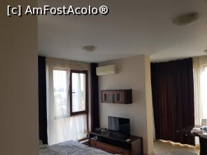 [P05] O parte din living. » foto by monik-50
 - 
<span class="allrVoted glyphicon glyphicon-heart hidden" id="av1264543"></span>
<a class="m-l-10 hidden" id="sv1264543" onclick="voting_Foto_DelVot(,1264543,27175)" role="button">șterge vot <span class="glyphicon glyphicon-remove"></span></a>
<a id="v91264543" class=" c-red"  onclick="voting_Foto_SetVot(1264543)" role="button"><span class="glyphicon glyphicon-heart-empty"></span> <b>LIKE</b> = Votează poza</a> <img class="hidden"  id="f1264543W9" src="/imagini/loader.gif" border="0" /><span class="AjErrMes hidden" id="e1264543ErM"></span>