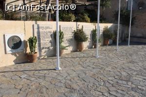 [P05] Creta, Moni Piso Preveli, Plăci cu istoricul mănăstirii în limbile greacă și engleză » foto by mprofeanu
 - 
<span class="allrVoted glyphicon glyphicon-heart hidden" id="av1275110"></span>
<a class="m-l-10 hidden" id="sv1275110" onclick="voting_Foto_DelVot(,1275110,27187)" role="button">șterge vot <span class="glyphicon glyphicon-remove"></span></a>
<a id="v91275110" class=" c-red"  onclick="voting_Foto_SetVot(1275110)" role="button"><span class="glyphicon glyphicon-heart-empty"></span> <b>LIKE</b> = Votează poza</a> <img class="hidden"  id="f1275110W9" src="/imagini/loader.gif" border="0" /><span class="AjErrMes hidden" id="e1275110ErM"></span>