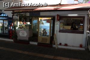[P12] Khóra Sfakíon, Patiseria Cafenea Despina, Bucătăria și Barul, se vede și vitrina cu produse » foto by mprofeanu
 - 
<span class="allrVoted glyphicon glyphicon-heart hidden" id="av1266686"></span>
<a class="m-l-10 hidden" id="sv1266686" onclick="voting_Foto_DelVot(,1266686,27194)" role="button">șterge vot <span class="glyphicon glyphicon-remove"></span></a>
<a id="v91266686" class=" c-red"  onclick="voting_Foto_SetVot(1266686)" role="button"><span class="glyphicon glyphicon-heart-empty"></span> <b>LIKE</b> = Votează poza</a> <img class="hidden"  id="f1266686W9" src="/imagini/loader.gif" border="0" /><span class="AjErrMes hidden" id="e1266686ErM"></span>