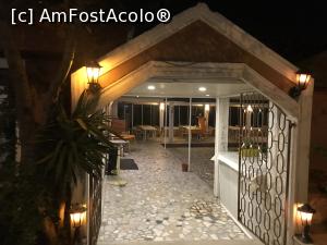 [P06] Kumsal Restaurant Gelibolu – intrarea pe terasă » foto by nicole33
 - 
<span class="allrVoted glyphicon glyphicon-heart hidden" id="av1267274"></span>
<a class="m-l-10 hidden" id="sv1267274" onclick="voting_Foto_DelVot(,1267274,27201)" role="button">șterge vot <span class="glyphicon glyphicon-remove"></span></a>
<a id="v91267274" class=" c-red"  onclick="voting_Foto_SetVot(1267274)" role="button"><span class="glyphicon glyphicon-heart-empty"></span> <b>LIKE</b> = Votează poza</a> <img class="hidden"  id="f1267274W9" src="/imagini/loader.gif" border="0" /><span class="AjErrMes hidden" id="e1267274ErM"></span>