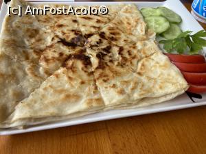 [P12] MAHALL Hamzaköy Gelibolu - gözleme cu brânză » foto by nicole33
 - 
<span class="allrVoted glyphicon glyphicon-heart hidden" id="av1379541"></span>
<a class="m-l-10 hidden" id="sv1379541" onclick="voting_Foto_DelVot(,1379541,27201)" role="button">șterge vot <span class="glyphicon glyphicon-remove"></span></a>
<a id="v91379541" class=" c-red"  onclick="voting_Foto_SetVot(1379541)" role="button"><span class="glyphicon glyphicon-heart-empty"></span> <b>LIKE</b> = Votează poza</a> <img class="hidden"  id="f1379541W9" src="/imagini/loader.gif" border="0" /><span class="AjErrMes hidden" id="e1379541ErM"></span>