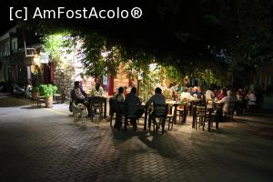 [P02] Myrtos, Restaurantul O Platanos aglomerat după ora 21 » foto by mprofeanu
 - 
<span class="allrVoted glyphicon glyphicon-heart hidden" id="av1267470"></span>
<a class="m-l-10 hidden" id="sv1267470" onclick="voting_Foto_DelVot(,1267470,27205)" role="button">șterge vot <span class="glyphicon glyphicon-remove"></span></a>
<a id="v91267470" class=" c-red"  onclick="voting_Foto_SetVot(1267470)" role="button"><span class="glyphicon glyphicon-heart-empty"></span> <b>LIKE</b> = Votează poza</a> <img class="hidden"  id="f1267470W9" src="/imagini/loader.gif" border="0" /><span class="AjErrMes hidden" id="e1267470ErM"></span>