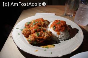 [P08] Myrtos, Restaurantul O Platanos, Soutzoukakia, chiftele grecești în sos tomat cu orez, acceptabile, nu am mai experimentat acest fel de mâncare cât am stat în Creta... » foto by mprofeanu
 - 
<span class="allrVoted glyphicon glyphicon-heart hidden" id="av1267476"></span>
<a class="m-l-10 hidden" id="sv1267476" onclick="voting_Foto_DelVot(,1267476,27205)" role="button">șterge vot <span class="glyphicon glyphicon-remove"></span></a>
<a id="v91267476" class=" c-red"  onclick="voting_Foto_SetVot(1267476)" role="button"><span class="glyphicon glyphicon-heart-empty"></span> <b>LIKE</b> = Votează poza</a> <img class="hidden"  id="f1267476W9" src="/imagini/loader.gif" border="0" /><span class="AjErrMes hidden" id="e1267476ErM"></span>