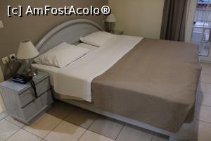 [P20] Agios Nikolaos, Hotel Creta, Camera 104, Dormitorul, Patul mare, confortabil » foto by mprofeanu
 - 
<span class="allrVoted glyphicon glyphicon-heart hidden" id="av1268876"></span>
<a class="m-l-10 hidden" id="sv1268876" onclick="voting_Foto_DelVot(,1268876,27217)" role="button">șterge vot <span class="glyphicon glyphicon-remove"></span></a>
<a id="v91268876" class=" c-red"  onclick="voting_Foto_SetVot(1268876)" role="button"><span class="glyphicon glyphicon-heart-empty"></span> <b>LIKE</b> = Votează poza</a> <img class="hidden"  id="f1268876W9" src="/imagini/loader.gif" border="0" /><span class="AjErrMes hidden" id="e1268876ErM"></span>