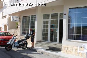 [P03] Agios Nikolaos, Hotel Creta,Intrarea și Parcarea din fața ei » foto by mprofeanu
 - 
<span class="allrVoted glyphicon glyphicon-heart hidden" id="av1268859"></span>
<a class="m-l-10 hidden" id="sv1268859" onclick="voting_Foto_DelVot(,1268859,27217)" role="button">șterge vot <span class="glyphicon glyphicon-remove"></span></a>
<a id="v91268859" class=" c-red"  onclick="voting_Foto_SetVot(1268859)" role="button"><span class="glyphicon glyphicon-heart-empty"></span> <b>LIKE</b> = Votează poza</a> <img class="hidden"  id="f1268859W9" src="/imagini/loader.gif" border="0" /><span class="AjErrMes hidden" id="e1268859ErM"></span>