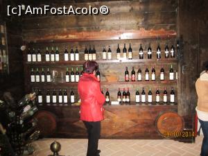 [P11] Muzeul Crama 1777, Valea Călugărească, Prahova. Vinoteca. » foto by mihaelavoicu
 - 
<span class="allrVoted glyphicon glyphicon-heart hidden" id="av1242638"></span>
<a class="m-l-10 hidden" id="sv1242638" onclick="voting_Foto_DelVot(,1242638,27219)" role="button">șterge vot <span class="glyphicon glyphicon-remove"></span></a>
<a id="v91242638" class=" c-red"  onclick="voting_Foto_SetVot(1242638)" role="button"><span class="glyphicon glyphicon-heart-empty"></span> <b>LIKE</b> = Votează poza</a> <img class="hidden"  id="f1242638W9" src="/imagini/loader.gif" border="0" /><span class="AjErrMes hidden" id="e1242638ErM"></span>