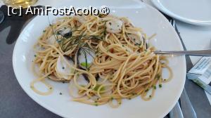 [P08] Restaurant D’Angelo - spaghetti con vongolla » foto by Carmen Ion
 - 
<span class="allrVoted glyphicon glyphicon-heart hidden" id="av1430900"></span>
<a class="m-l-10 hidden" id="sv1430900" onclick="voting_Foto_DelVot(,1430900,27222)" role="button">șterge vot <span class="glyphicon glyphicon-remove"></span></a>
<a id="v91430900" class=" c-red"  onclick="voting_Foto_SetVot(1430900)" role="button"><span class="glyphicon glyphicon-heart-empty"></span> <b>LIKE</b> = Votează poza</a> <img class="hidden"  id="f1430900W9" src="/imagini/loader.gif" border="0" /><span class="AjErrMes hidden" id="e1430900ErM"></span>