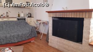 [P08] Apartamentul Phevos - livingul » foto by Carmen Ion
 - 
<span class="allrVoted glyphicon glyphicon-heart hidden" id="av1270264"></span>
<a class="m-l-10 hidden" id="sv1270264" onclick="voting_Foto_DelVot(,1270264,27226)" role="button">șterge vot <span class="glyphicon glyphicon-remove"></span></a>
<a id="v91270264" class=" c-red"  onclick="voting_Foto_SetVot(1270264)" role="button"><span class="glyphicon glyphicon-heart-empty"></span> <b>LIKE</b> = Votează poza</a> <img class="hidden"  id="f1270264W9" src="/imagini/loader.gif" border="0" /><span class="AjErrMes hidden" id="e1270264ErM"></span>