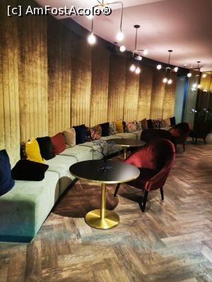 [P02] Zona de lobby » foto by cata2106
 - 
<span class="allrVoted glyphicon glyphicon-heart hidden" id="av1270298"></span>
<a class="m-l-10 hidden" id="sv1270298" onclick="voting_Foto_DelVot(,1270298,27228)" role="button">șterge vot <span class="glyphicon glyphicon-remove"></span></a>
<a id="v91270298" class=" c-red"  onclick="voting_Foto_SetVot(1270298)" role="button"><span class="glyphicon glyphicon-heart-empty"></span> <b>LIKE</b> = Votează poza</a> <img class="hidden"  id="f1270298W9" src="/imagini/loader.gif" border="0" /><span class="AjErrMes hidden" id="e1270298ErM"></span>