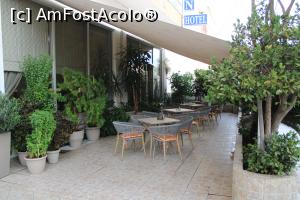 [P03] Heraklion, Hotel Athinaikon, Terasa amenajată în fața hotelului » foto by mprofeanu
 - 
<span class="allrVoted glyphicon glyphicon-heart hidden" id="av1270341"></span>
<a class="m-l-10 hidden" id="sv1270341" onclick="voting_Foto_DelVot(,1270341,27229)" role="button">șterge vot <span class="glyphicon glyphicon-remove"></span></a>
<a id="v91270341" class=" c-red"  onclick="voting_Foto_SetVot(1270341)" role="button"><span class="glyphicon glyphicon-heart-empty"></span> <b>LIKE</b> = Votează poza</a> <img class="hidden"  id="f1270341W9" src="/imagini/loader.gif" border="0" /><span class="AjErrMes hidden" id="e1270341ErM"></span>