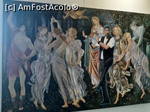 [P41] Expoziția Facultății de Arte Vizuale » foto by adso
 - 
<span class="allrVoted glyphicon glyphicon-heart hidden" id="av1262342"></span>
<a class="m-l-10 hidden" id="sv1262342" onclick="voting_Foto_DelVot(,1262342,27230)" role="button">șterge vot <span class="glyphicon glyphicon-remove"></span></a>
<a id="v91262342" class=" c-red"  onclick="voting_Foto_SetVot(1262342)" role="button"><span class="glyphicon glyphicon-heart-empty"></span> <b>LIKE</b> = Votează poza</a> <img class="hidden"  id="f1262342W9" src="/imagini/loader.gif" border="0" /><span class="AjErrMes hidden" id="e1262342ErM"></span>