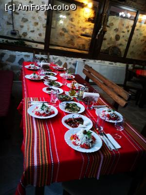 [P14] Dinchova kushta, restaurant » foto by crismis
 - 
<span class="allrVoted glyphicon glyphicon-heart hidden" id="av1272004"></span>
<a class="m-l-10 hidden" id="sv1272004" onclick="voting_Foto_DelVot(,1272004,27242)" role="button">șterge vot <span class="glyphicon glyphicon-remove"></span></a>
<a id="v91272004" class=" c-red"  onclick="voting_Foto_SetVot(1272004)" role="button"><span class="glyphicon glyphicon-heart-empty"></span> <b>LIKE</b> = Votează poza</a> <img class="hidden"  id="f1272004W9" src="/imagini/loader.gif" border="0" /><span class="AjErrMes hidden" id="e1272004ErM"></span>