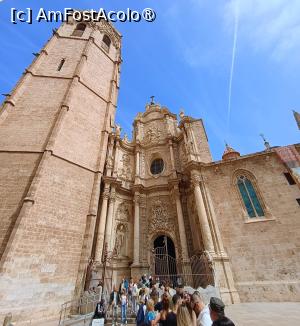 [P12] Intrare cu plată, Catedrala Valencia. » foto by Radix7
 - 
<span class="allrVoted glyphicon glyphicon-heart hidden" id="av1524831"></span>
<a class="m-l-10 hidden" id="sv1524831" onclick="voting_Foto_DelVot(,1524831,27252)" role="button">șterge vot <span class="glyphicon glyphicon-remove"></span></a>
<a id="v91524831" class=" c-red"  onclick="voting_Foto_SetVot(1524831)" role="button"><span class="glyphicon glyphicon-heart-empty"></span> <b>LIKE</b> = Votează poza</a> <img class="hidden"  id="f1524831W9" src="/imagini/loader.gif" border="0" /><span class="AjErrMes hidden" id="e1524831ErM"></span>