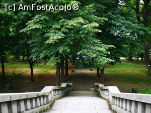 [P35] Treptele ce coboară din piațeta centrală în parcul Momina Salza (lângă Colonadă) » foto by crismis
 - 
<span class="allrVoted glyphicon glyphicon-heart hidden" id="av1316676"></span>
<a class="m-l-10 hidden" id="sv1316676" onclick="voting_Foto_DelVot(,1316676,27256)" role="button">șterge vot <span class="glyphicon glyphicon-remove"></span></a>
<a id="v91316676" class=" c-red"  onclick="voting_Foto_SetVot(1316676)" role="button"><span class="glyphicon glyphicon-heart-empty"></span> <b>LIKE</b> = Votează poza</a> <img class="hidden"  id="f1316676W9" src="/imagini/loader.gif" border="0" /><span class="AjErrMes hidden" id="e1316676ErM"></span>