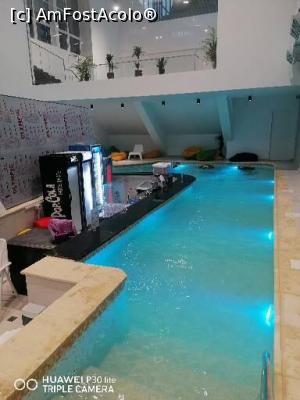 [P01] Barul în piscină ???????? » foto by M'Liviu
 - 
<span class="allrVoted glyphicon glyphicon-heart hidden" id="av1273687"></span>
<a class="m-l-10 hidden" id="sv1273687" onclick="voting_Foto_DelVot(,1273687,27262)" role="button">șterge vot <span class="glyphicon glyphicon-remove"></span></a>
<a id="v91273687" class=" c-red"  onclick="voting_Foto_SetVot(1273687)" role="button"><span class="glyphicon glyphicon-heart-empty"></span> <b>LIKE</b> = Votează poza</a> <img class="hidden"  id="f1273687W9" src="/imagini/loader.gif" border="0" /><span class="AjErrMes hidden" id="e1273687ErM"></span>