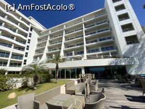 [P02] Melia Madeira Mare 5* - hotelul văzut de la nivelul recepţiei » foto by nicole33
 - 
<span class="allrVoted glyphicon glyphicon-heart hidden" id="av1407588"></span>
<a class="m-l-10 hidden" id="sv1407588" onclick="voting_Foto_DelVot(,1407588,27271)" role="button">șterge vot <span class="glyphicon glyphicon-remove"></span></a>
<a id="v91407588" class=" c-red"  onclick="voting_Foto_SetVot(1407588)" role="button"><span class="glyphicon glyphicon-heart-empty"></span> <b>LIKE</b> = Votează poza</a> <img class="hidden"  id="f1407588W9" src="/imagini/loader.gif" border="0" /><span class="AjErrMes hidden" id="e1407588ErM"></span>