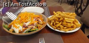 [P35] Ciao Fast Food, Pigadia: salată Jersey şi cartofi prăjiţi » foto by irinad
 - 
<span class="allrVoted glyphicon glyphicon-heart hidden" id="av1276446"></span>
<a class="m-l-10 hidden" id="sv1276446" onclick="voting_Foto_DelVot(,1276446,27289)" role="button">șterge vot <span class="glyphicon glyphicon-remove"></span></a>
<a id="v91276446" class=" c-red"  onclick="voting_Foto_SetVot(1276446)" role="button"><span class="glyphicon glyphicon-heart-empty"></span> <b>LIKE</b> = Votează poza</a> <img class="hidden"  id="f1276446W9" src="/imagini/loader.gif" border="0" /><span class="AjErrMes hidden" id="e1276446ErM"></span>