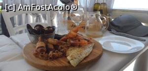 [P47] Taverna Anemoessa, Diafani, platou cu fructe de mare » foto by irinad
 - 
<span class="allrVoted glyphicon glyphicon-heart hidden" id="av1276458"></span>
<a class="m-l-10 hidden" id="sv1276458" onclick="voting_Foto_DelVot(,1276458,27289)" role="button">șterge vot <span class="glyphicon glyphicon-remove"></span></a>
<a id="v91276458" class=" c-red"  onclick="voting_Foto_SetVot(1276458)" role="button"><span class="glyphicon glyphicon-heart-empty"></span> <b>LIKE</b> = Votează poza</a> <img class="hidden"  id="f1276458W9" src="/imagini/loader.gif" border="0" /><span class="AjErrMes hidden" id="e1276458ErM"></span>