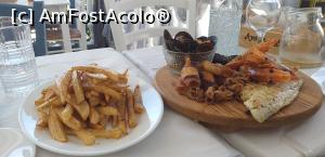 [P48] Taverna Anemoessa, Diafani, platou cu fructe de mare şi cartofi prăjiţi » foto by irinad
 - 
<span class="allrVoted glyphicon glyphicon-heart hidden" id="av1276459"></span>
<a class="m-l-10 hidden" id="sv1276459" onclick="voting_Foto_DelVot(,1276459,27289)" role="button">șterge vot <span class="glyphicon glyphicon-remove"></span></a>
<a id="v91276459" class=" c-red"  onclick="voting_Foto_SetVot(1276459)" role="button"><span class="glyphicon glyphicon-heart-empty"></span> <b>LIKE</b> = Votează poza</a> <img class="hidden"  id="f1276459W9" src="/imagini/loader.gif" border="0" /><span class="AjErrMes hidden" id="e1276459ErM"></span>