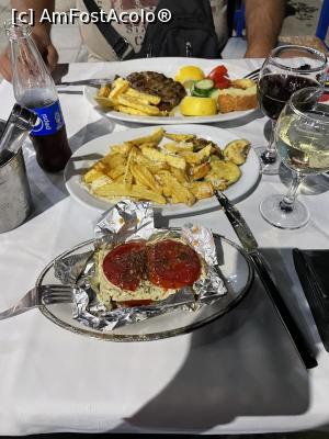 [P22] La o altă tavernă » foto by krisstinna
 - 
<span class="allrVoted glyphicon glyphicon-heart hidden" id="av1277142"></span>
<a class="m-l-10 hidden" id="sv1277142" onclick="voting_Foto_DelVot(,1277142,27299)" role="button">șterge vot <span class="glyphicon glyphicon-remove"></span></a>
<a id="v91277142" class=" c-red"  onclick="voting_Foto_SetVot(1277142)" role="button"><span class="glyphicon glyphicon-heart-empty"></span> <b>LIKE</b> = Votează poza</a> <img class="hidden"  id="f1277142W9" src="/imagini/loader.gif" border="0" /><span class="AjErrMes hidden" id="e1277142ErM"></span>