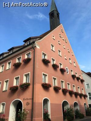 [P11] Clădire în Neresheim » foto by AZE
 - 
<span class="allrVoted glyphicon glyphicon-heart hidden" id="av1277917"></span>
<a class="m-l-10 hidden" id="sv1277917" onclick="voting_Foto_DelVot(,1277917,27301)" role="button">șterge vot <span class="glyphicon glyphicon-remove"></span></a>
<a id="v91277917" class=" c-red"  onclick="voting_Foto_SetVot(1277917)" role="button"><span class="glyphicon glyphicon-heart-empty"></span> <b>LIKE</b> = Votează poza</a> <img class="hidden"  id="f1277917W9" src="/imagini/loader.gif" border="0" /><span class="AjErrMes hidden" id="e1277917ErM"></span>