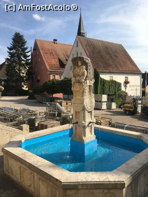 [P08] Fântână din centrul Neresheim » foto by AZE
 - 
<span class="allrVoted glyphicon glyphicon-heart hidden" id="av1277914"></span>
<a class="m-l-10 hidden" id="sv1277914" onclick="voting_Foto_DelVot(,1277914,27301)" role="button">șterge vot <span class="glyphicon glyphicon-remove"></span></a>
<a id="v91277914" class=" c-red"  onclick="voting_Foto_SetVot(1277914)" role="button"><span class="glyphicon glyphicon-heart-empty"></span> <b>LIKE</b> = Votează poza</a> <img class="hidden"  id="f1277914W9" src="/imagini/loader.gif" border="0" /><span class="AjErrMes hidden" id="e1277914ErM"></span>