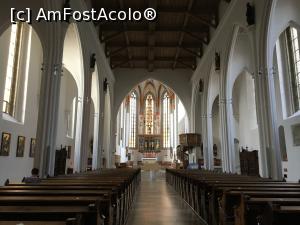 [P17] Interior biserică Salvador » foto by AZE
 - 
<span class="allrVoted glyphicon glyphicon-heart hidden" id="av1278191"></span>
<a class="m-l-10 hidden" id="sv1278191" onclick="voting_Foto_DelVot(,1278191,27301)" role="button">șterge vot <span class="glyphicon glyphicon-remove"></span></a>
<a id="v91278191" class=" c-red"  onclick="voting_Foto_SetVot(1278191)" role="button"><span class="glyphicon glyphicon-heart-empty"></span> <b>LIKE</b> = Votează poza</a> <img class="hidden"  id="f1278191W9" src="/imagini/loader.gif" border="0" /><span class="AjErrMes hidden" id="e1278191ErM"></span>