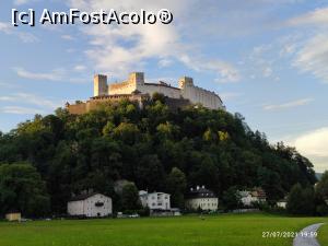 [P19] Fortăreața Hohensalzburg este un complex uriaș de cetăți din secolul al XI-lea situată pe un deal lângă catedrală, cu vedere la oraș, la Alpi și la muzee. » foto by ultrasro
 - 
<span class="allrVoted glyphicon glyphicon-heart hidden" id="av1278672"></span>
<a class="m-l-10 hidden" id="sv1278672" onclick="voting_Foto_DelVot(,1278672,27314)" role="button">șterge vot <span class="glyphicon glyphicon-remove"></span></a>
<a id="v91278672" class=" c-red"  onclick="voting_Foto_SetVot(1278672)" role="button"><span class="glyphicon glyphicon-heart-empty"></span> <b>LIKE</b> = Votează poza</a> <img class="hidden"  id="f1278672W9" src="/imagini/loader.gif" border="0" /><span class="AjErrMes hidden" id="e1278672ErM"></span>