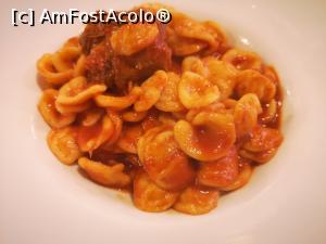 [P01] Orecchiette cu carne de vită » foto by crismis
 - 
<span class="allrVoted glyphicon glyphicon-heart hidden" id="av1279043"></span>
<a class="m-l-10 hidden" id="sv1279043" onclick="voting_Foto_DelVot(,1279043,27318)" role="button">șterge vot <span class="glyphicon glyphicon-remove"></span></a>
<a id="v91279043" class=" c-red"  onclick="voting_Foto_SetVot(1279043)" role="button"><span class="glyphicon glyphicon-heart-empty"></span> <b>LIKE</b> = Votează poza</a> <img class="hidden"  id="f1279043W9" src="/imagini/loader.gif" border="0" /><span class="AjErrMes hidden" id="e1279043ErM"></span>