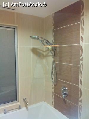 [P15] Dusul si geamul catre dormitor » foto by Yoda
 - 
<span class="allrVoted glyphicon glyphicon-heart hidden" id="av1280449"></span>
<a class="m-l-10 hidden" id="sv1280449" onclick="voting_Foto_DelVot(,1280449,27341)" role="button">șterge vot <span class="glyphicon glyphicon-remove"></span></a>
<a id="v91280449" class=" c-red"  onclick="voting_Foto_SetVot(1280449)" role="button"><span class="glyphicon glyphicon-heart-empty"></span> <b>LIKE</b> = Votează poza</a> <img class="hidden"  id="f1280449W9" src="/imagini/loader.gif" border="0" /><span class="AjErrMes hidden" id="e1280449ErM"></span>