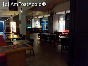 [P28] Pub si bar » foto by Yoda
 - 
<span class="allrVoted glyphicon glyphicon-heart hidden" id="av1280462"></span>
<a class="m-l-10 hidden" id="sv1280462" onclick="voting_Foto_DelVot(,1280462,27341)" role="button">șterge vot <span class="glyphicon glyphicon-remove"></span></a>
<a id="v91280462" class=" c-red"  onclick="voting_Foto_SetVot(1280462)" role="button"><span class="glyphicon glyphicon-heart-empty"></span> <b>LIKE</b> = Votează poza</a> <img class="hidden"  id="f1280462W9" src="/imagini/loader.gif" border="0" /><span class="AjErrMes hidden" id="e1280462ErM"></span>