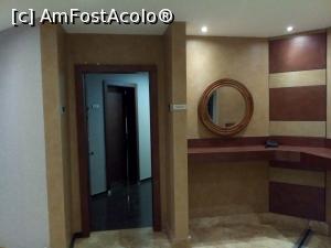 [P29] Intrarea la toaleta de la restaurant » foto by Yoda
 - 
<span class="allrVoted glyphicon glyphicon-heart hidden" id="av1280463"></span>
<a class="m-l-10 hidden" id="sv1280463" onclick="voting_Foto_DelVot(,1280463,27341)" role="button">șterge vot <span class="glyphicon glyphicon-remove"></span></a>
<a id="v91280463" class=" c-red"  onclick="voting_Foto_SetVot(1280463)" role="button"><span class="glyphicon glyphicon-heart-empty"></span> <b>LIKE</b> = Votează poza</a> <img class="hidden"  id="f1280463W9" src="/imagini/loader.gif" border="0" /><span class="AjErrMes hidden" id="e1280463ErM"></span>