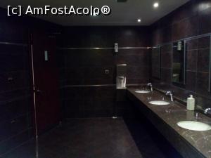 [P36] Toaleta de la restaurant » foto by Yoda
 - 
<span class="allrVoted glyphicon glyphicon-heart hidden" id="av1280470"></span>
<a class="m-l-10 hidden" id="sv1280470" onclick="voting_Foto_DelVot(,1280470,27341)" role="button">șterge vot <span class="glyphicon glyphicon-remove"></span></a>
<a id="v91280470" class=" c-red"  onclick="voting_Foto_SetVot(1280470)" role="button"><span class="glyphicon glyphicon-heart-empty"></span> <b>LIKE</b> = Votează poza</a> <img class="hidden"  id="f1280470W9" src="/imagini/loader.gif" border="0" /><span class="AjErrMes hidden" id="e1280470ErM"></span>