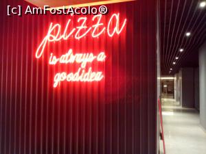 [P48] Evident, la pizzerie » foto by Yoda
 - 
<span class="allrVoted glyphicon glyphicon-heart hidden" id="av1280513"></span>
<a class="m-l-10 hidden" id="sv1280513" onclick="voting_Foto_DelVot(,1280513,27341)" role="button">șterge vot <span class="glyphicon glyphicon-remove"></span></a>
<a id="v91280513" class=" c-red"  onclick="voting_Foto_SetVot(1280513)" role="button"><span class="glyphicon glyphicon-heart-empty"></span> <b>LIKE</b> = Votează poza</a> <img class="hidden"  id="f1280513W9" src="/imagini/loader.gif" border="0" /><span class="AjErrMes hidden" id="e1280513ErM"></span>