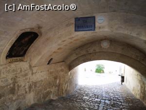 [P01] Gangul ce unește Via San Bagio cu Via Rosario, una din variantele prin care se coboară în orașul vechi Matera » foto by crismis
 - 
<span class="allrVoted glyphicon glyphicon-heart hidden" id="av1280595"></span>
<a class="m-l-10 hidden" id="sv1280595" onclick="voting_Foto_DelVot(,1280595,27345)" role="button">șterge vot <span class="glyphicon glyphicon-remove"></span></a>
<a id="v91280595" class=" c-red"  onclick="voting_Foto_SetVot(1280595)" role="button"><span class="glyphicon glyphicon-heart-empty"></span> <b>LIKE</b> = Votează poza</a> <img class="hidden"  id="f1280595W9" src="/imagini/loader.gif" border="0" /><span class="AjErrMes hidden" id="e1280595ErM"></span>