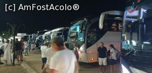 [P36] Oprire in acelasi loc a autocarelor spre Luxor. » foto by Lisa
 - 
<span class="allrVoted glyphicon glyphicon-heart hidden" id="av1281692"></span>
<a class="m-l-10 hidden" id="sv1281692" onclick="voting_Foto_DelVot(,1281692,27357)" role="button">șterge vot <span class="glyphicon glyphicon-remove"></span></a>
<a id="v91281692" class=" c-red"  onclick="voting_Foto_SetVot(1281692)" role="button"><span class="glyphicon glyphicon-heart-empty"></span> <b>LIKE</b> = Votează poza</a> <img class="hidden"  id="f1281692W9" src="/imagini/loader.gif" border="0" /><span class="AjErrMes hidden" id="e1281692ErM"></span>