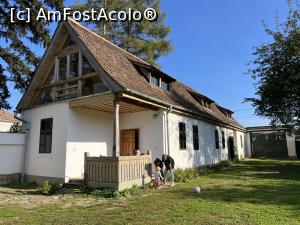 [P07] Peasant house » foto by andreea_kamelya
 - 
<span class="allrVoted glyphicon glyphicon-heart hidden" id="av1330395"></span>
<a class="m-l-10 hidden" id="sv1330395" onclick="voting_Foto_DelVot(,1330395,27359)" role="button">șterge vot <span class="glyphicon glyphicon-remove"></span></a>
<a id="v91330395" class=" c-red"  onclick="voting_Foto_SetVot(1330395)" role="button"><span class="glyphicon glyphicon-heart-empty"></span> <b>LIKE</b> = Votează poza</a> <img class="hidden"  id="f1330395W9" src="/imagini/loader.gif" border="0" /><span class="AjErrMes hidden" id="e1330395ErM"></span>