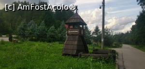 [P01] Indicatorul de sat din drumul principal. Aici am făcut stâng pe o șosea frumoasă, cu serpentine. » foto by Aurici
 - 
<span class="allrVoted glyphicon glyphicon-heart hidden" id="av1282223"></span>
<a class="m-l-10 hidden" id="sv1282223" onclick="voting_Foto_DelVot(,1282223,27361)" role="button">șterge vot <span class="glyphicon glyphicon-remove"></span></a>
<a id="v91282223" class=" c-red"  onclick="voting_Foto_SetVot(1282223)" role="button"><span class="glyphicon glyphicon-heart-empty"></span> <b>LIKE</b> = Votează poza</a> <img class="hidden"  id="f1282223W9" src="/imagini/loader.gif" border="0" /><span class="AjErrMes hidden" id="e1282223ErM"></span>