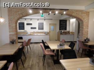 [P06] Restaurantul. » foto by Safta Radu
 - 
<span class="allrVoted glyphicon glyphicon-heart hidden" id="av1282279"></span>
<a class="m-l-10 hidden" id="sv1282279" onclick="voting_Foto_DelVot(,1282279,27363)" role="button">șterge vot <span class="glyphicon glyphicon-remove"></span></a>
<a id="v91282279" class=" c-red"  onclick="voting_Foto_SetVot(1282279)" role="button"><span class="glyphicon glyphicon-heart-empty"></span> <b>LIKE</b> = Votează poza</a> <img class="hidden"  id="f1282279W9" src="/imagini/loader.gif" border="0" /><span class="AjErrMes hidden" id="e1282279ErM"></span>