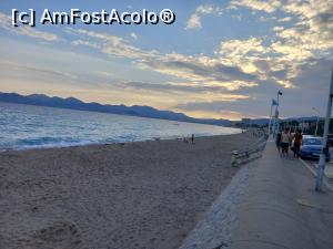 [P18] Pe faleza care merge spre centrul Cannes-ului » foto by Mika
 - 
<span class="allrVoted glyphicon glyphicon-heart hidden" id="av1284097"></span>
<a class="m-l-10 hidden" id="sv1284097" onclick="voting_Foto_DelVot(,1284097,27379)" role="button">șterge vot <span class="glyphicon glyphicon-remove"></span></a>
<a id="v91284097" class=" c-red"  onclick="voting_Foto_SetVot(1284097)" role="button"><span class="glyphicon glyphicon-heart-empty"></span> <b>LIKE</b> = Votează poza</a> <img class="hidden"  id="f1284097W9" src="/imagini/loader.gif" border="0" /><span class="AjErrMes hidden" id="e1284097ErM"></span>
