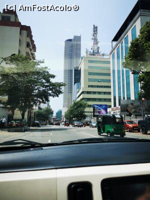 [P43] Pe străzile din Colombo » foto by cata2106
 - 
<span class="allrVoted glyphicon glyphicon-heart hidden" id="av1284599"></span>
<a class="m-l-10 hidden" id="sv1284599" onclick="voting_Foto_DelVot(,1284599,27382)" role="button">șterge vot <span class="glyphicon glyphicon-remove"></span></a>
<a id="v91284599" class=" c-red"  onclick="voting_Foto_SetVot(1284599)" role="button"><span class="glyphicon glyphicon-heart-empty"></span> <b>LIKE</b> = Votează poza</a> <img class="hidden"  id="f1284599W9" src="/imagini/loader.gif" border="0" /><span class="AjErrMes hidden" id="e1284599ErM"></span>