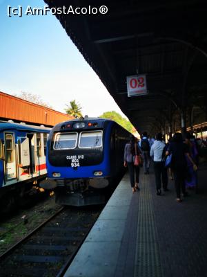 [P96] Colombo Fort Train Station » foto by cata2106
 - 
<span class="allrVoted glyphicon glyphicon-heart hidden" id="av1284652"></span>
<a class="m-l-10 hidden" id="sv1284652" onclick="voting_Foto_DelVot(,1284652,27382)" role="button">șterge vot <span class="glyphicon glyphicon-remove"></span></a>
<a id="v91284652" class=" c-red"  onclick="voting_Foto_SetVot(1284652)" role="button"><span class="glyphicon glyphicon-heart-empty"></span> <b>LIKE</b> = Votează poza</a> <img class="hidden"  id="f1284652W9" src="/imagini/loader.gif" border="0" /><span class="AjErrMes hidden" id="e1284652ErM"></span>
