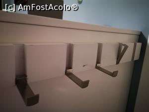 [P06] &bdquo;Cuierul&rdquo; atașat de partea laterală a dulapului » foto by crismis
 - 
<span class="allrVoted glyphicon glyphicon-heart hidden" id="av1286984"></span>
<a class="m-l-10 hidden" id="sv1286984" onclick="voting_Foto_DelVot(,1286984,27393)" role="button">șterge vot <span class="glyphicon glyphicon-remove"></span></a>
<a id="v91286984" class=" c-red"  onclick="voting_Foto_SetVot(1286984)" role="button"><span class="glyphicon glyphicon-heart-empty"></span> <b>LIKE</b> = Votează poza</a> <img class="hidden"  id="f1286984W9" src="/imagini/loader.gif" border="0" /><span class="AjErrMes hidden" id="e1286984ErM"></span>