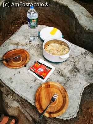 [P63] Prânzul în safari » foto by cata2106
 - 
<span class="allrVoted glyphicon glyphicon-heart hidden" id="av1287829"></span>
<a class="m-l-10 hidden" id="sv1287829" onclick="voting_Foto_DelVot(,1287829,27399)" role="button">șterge vot <span class="glyphicon glyphicon-remove"></span></a>
<a id="v91287829" class=" c-red"  onclick="voting_Foto_SetVot(1287829)" role="button"><span class="glyphicon glyphicon-heart-empty"></span> <b>LIKE</b> = Votează poza</a> <img class="hidden"  id="f1287829W9" src="/imagini/loader.gif" border="0" /><span class="AjErrMes hidden" id="e1287829ErM"></span>